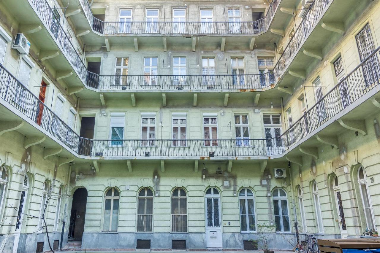 King93 Apartment In Central Budapest. Экстерьер фото